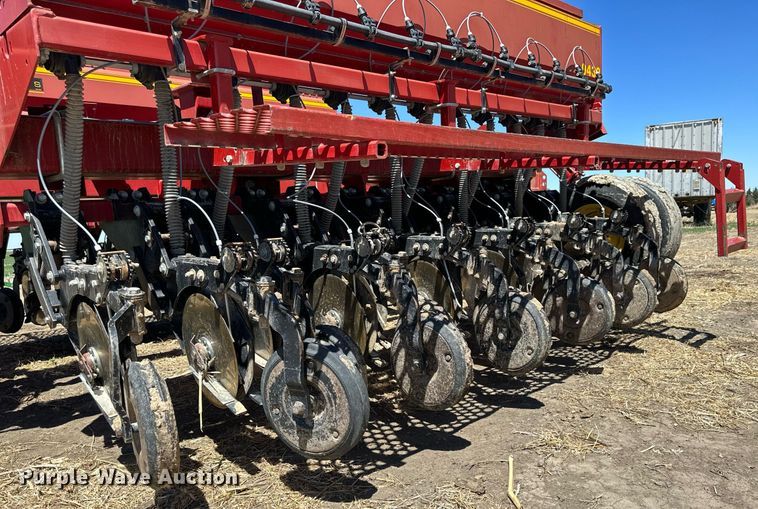 image for item KL9183 Sunflower 9432-30  grain drill