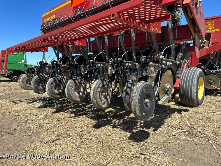 image for item KL9183 Sunflower 9432-30  grain drill