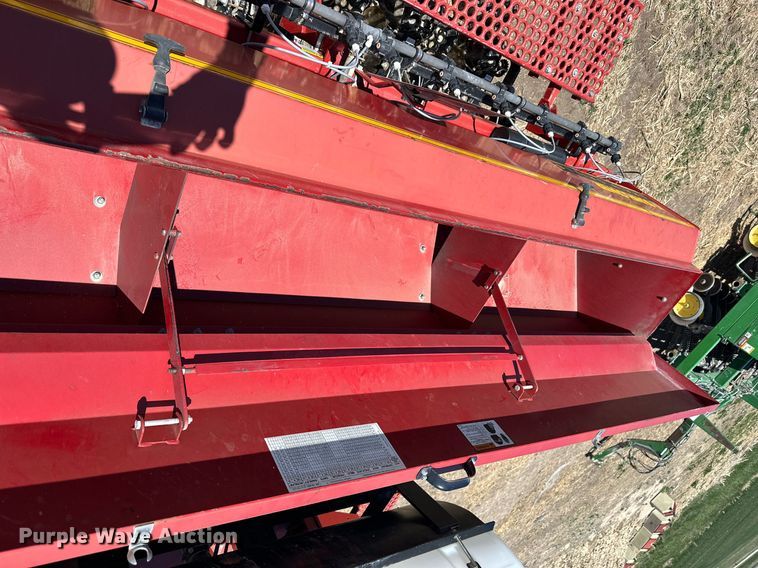 image for item KL9183 Sunflower 9432-30  grain drill