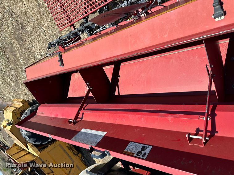 image for item KL9183 Sunflower 9432-30  grain drill