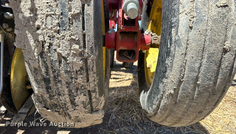 image for item KL9183 Sunflower 9432-30  grain drill