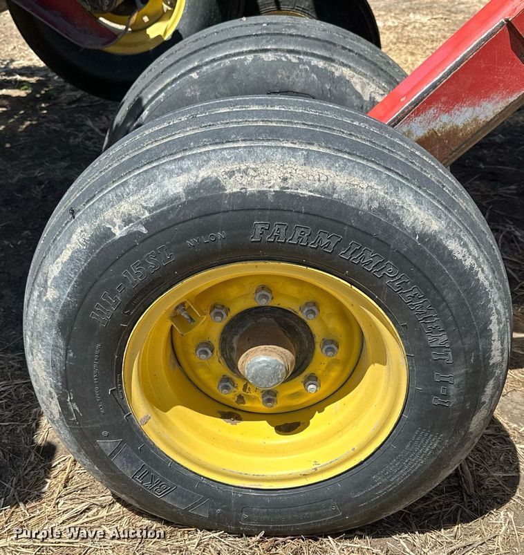 image for item KL9183 Sunflower 9432-30  grain drill