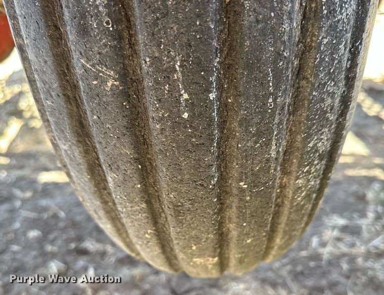 image for item KL9183 Sunflower 9432-30  grain drill