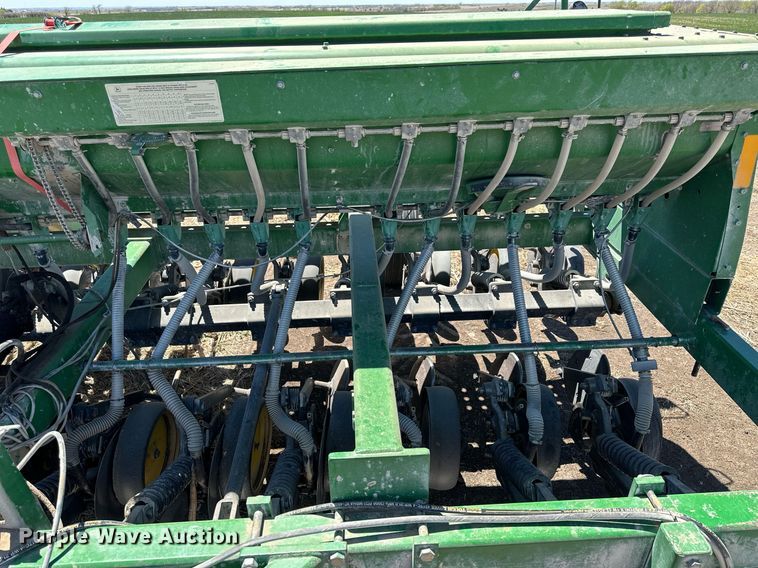 image for item KL9184 John Deere 750  grain drill