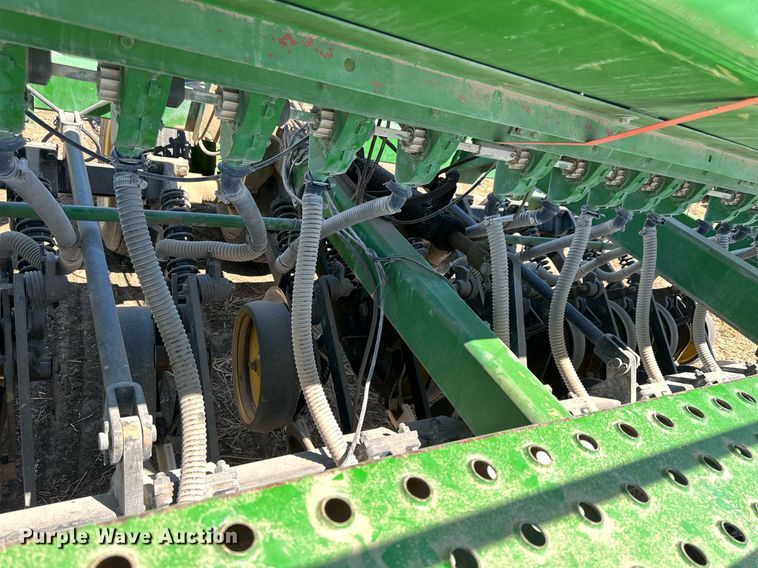 image for item KL9184 John Deere 750  grain drill
