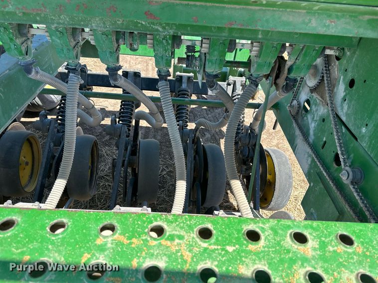 image for item KL9184 John Deere 750  grain drill