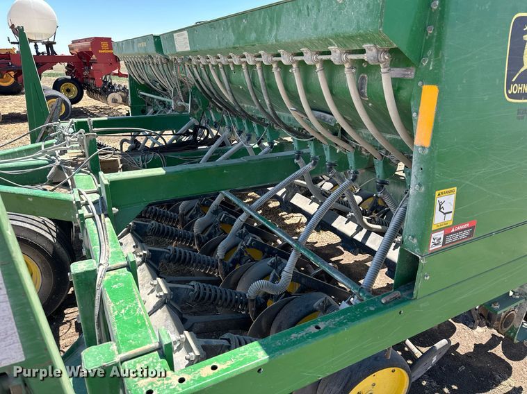 image for item KL9184 John Deere 750  grain drill
