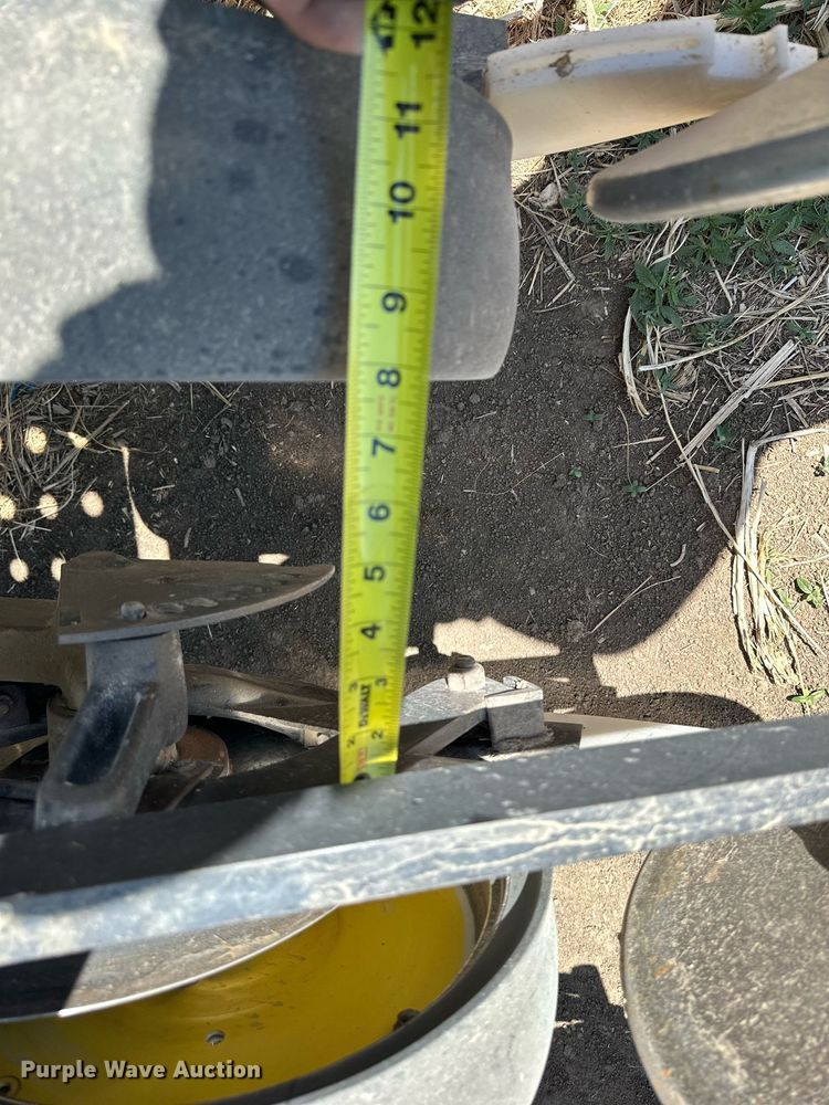 image for item KL9184 John Deere 750  grain drill