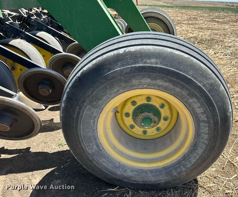 image for item KL9184 John Deere 750  grain drill