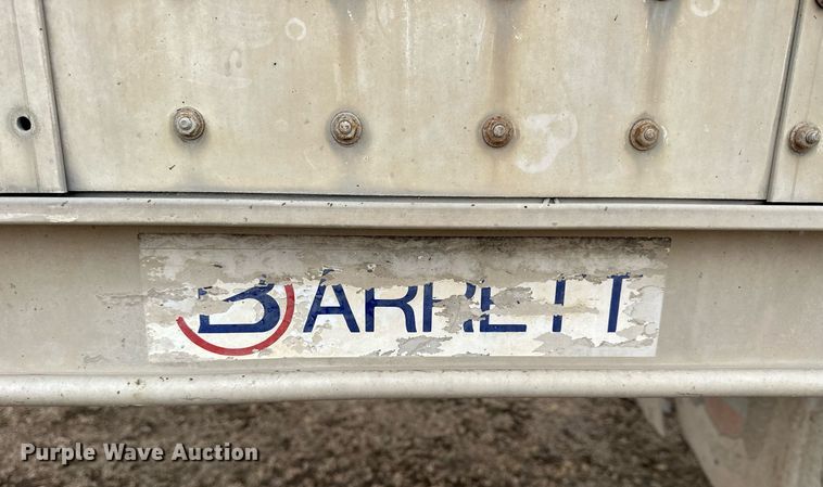 image for item KL9205 2005 Barrett  livestock trailer