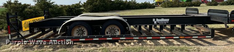 image for item KX9011 2014 Road Runner 4000  sprayer trailer