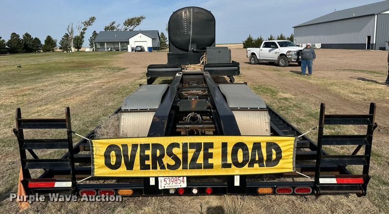 image for item KX9011 2014 Road Runner 4000  sprayer trailer