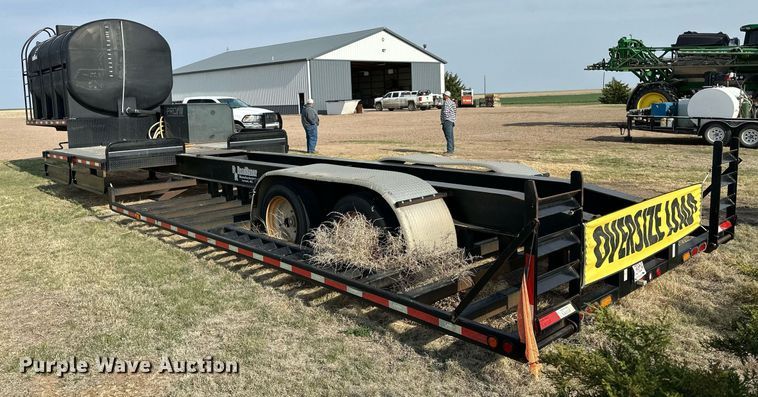 image for item KX9011 2014 Road Runner 4000  sprayer trailer