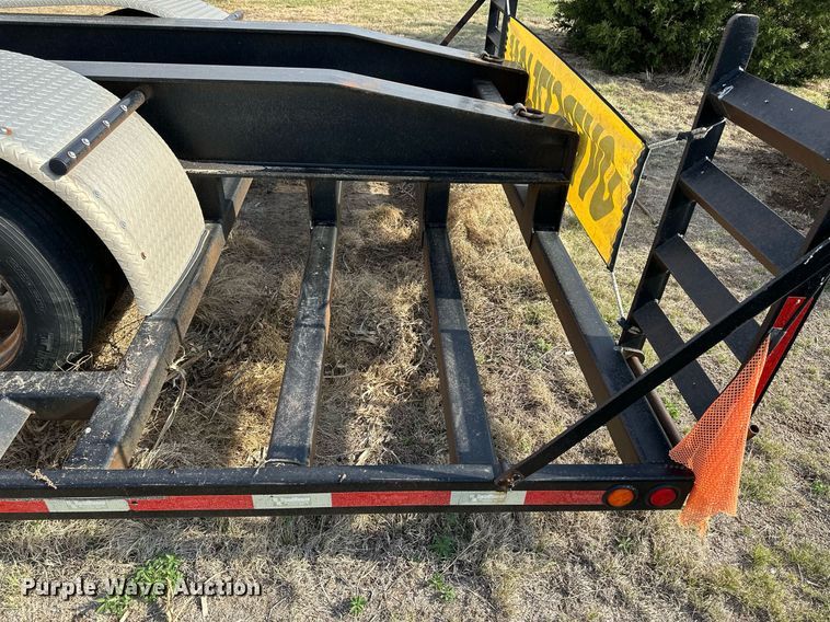 image for item KX9011 2014 Road Runner 4000  sprayer trailer