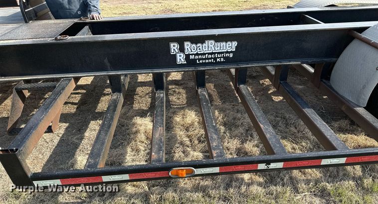 image for item KX9011 2014 Road Runner 4000  sprayer trailer