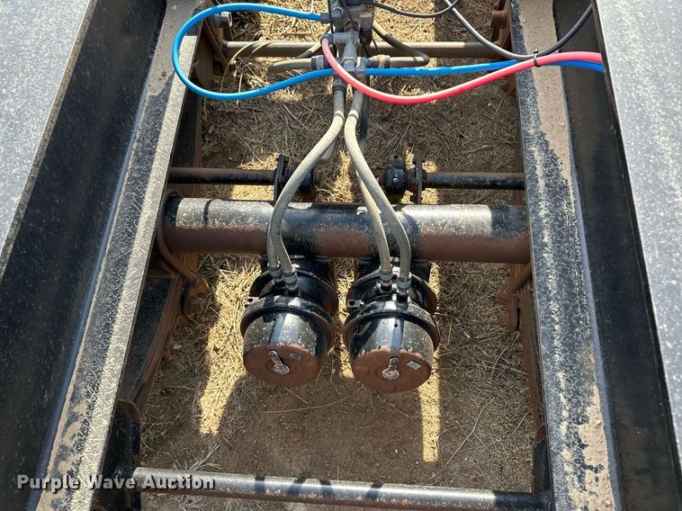 image for item KX9011 2014 Road Runner 4000  sprayer trailer