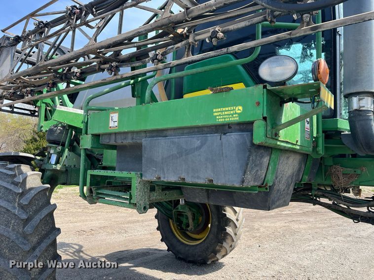 image for item LA9936 2009 John Deere 4730  sprayer