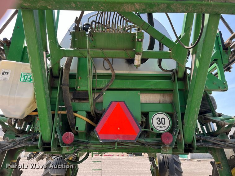 image for item LA9936 2009 John Deere 4730  sprayer