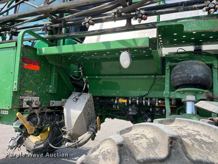 image for item LA9936 2009 John Deere 4730  sprayer