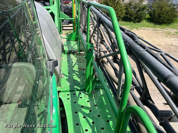image for item LA9936 2009 John Deere 4730  sprayer