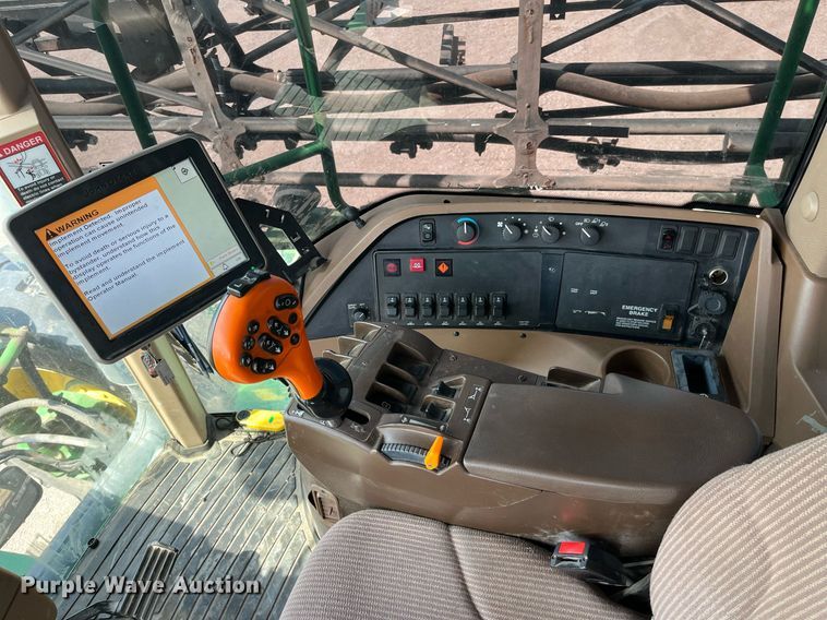 image for item LA9936 2009 John Deere 4730  sprayer