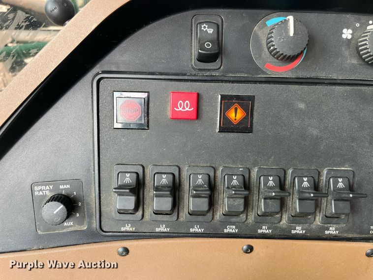 image for item LA9936 2009 John Deere 4730  sprayer