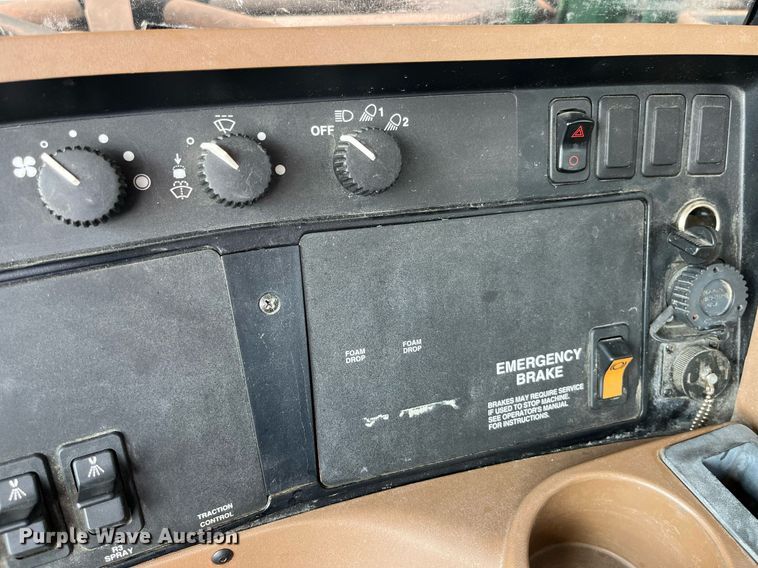 image for item LA9936 2009 John Deere 4730  sprayer