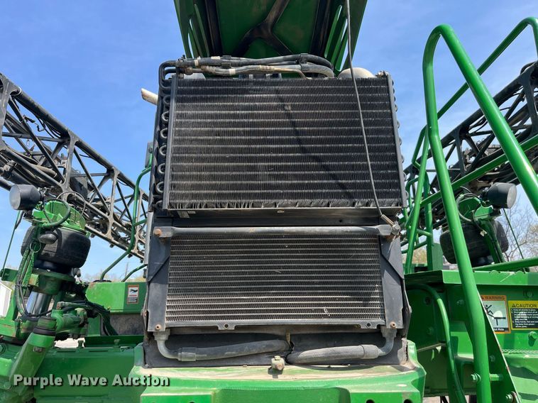 image for item LA9936 2009 John Deere 4730  sprayer