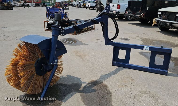 image for item LE9407 2023 Handy Attachments HFBS36  skid steer feed bunk sweeper