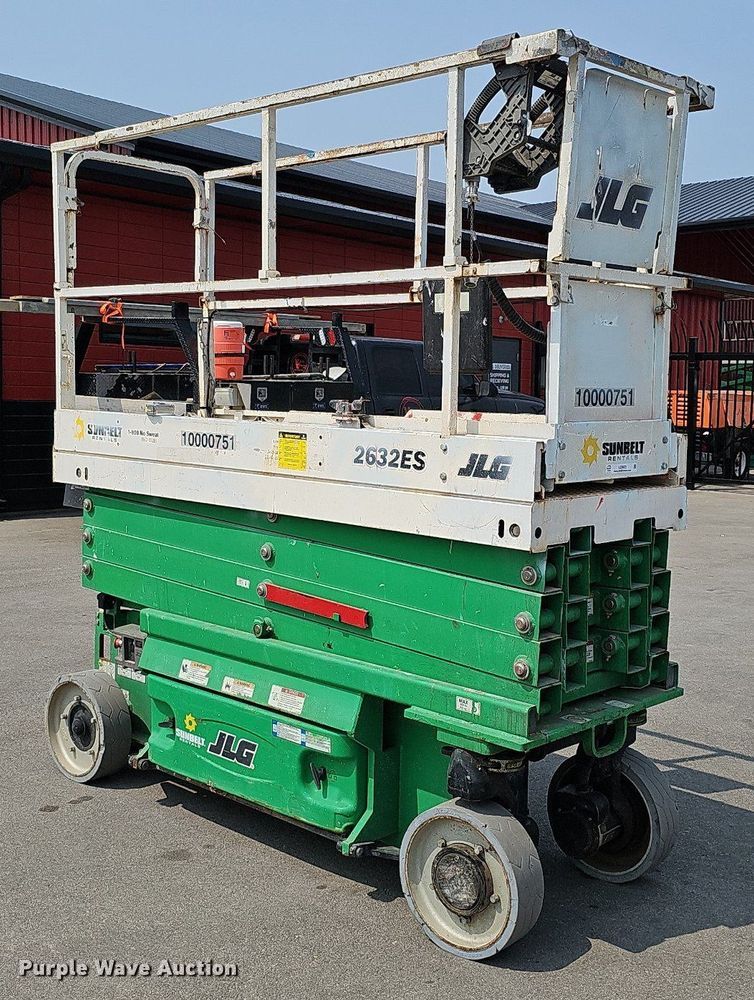 image for item LE9423 2018 JLG 2632ES  scissor lift