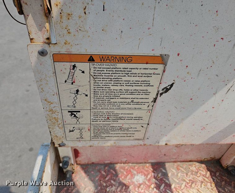 image for item LE9423 2018 JLG 2632ES  scissor lift