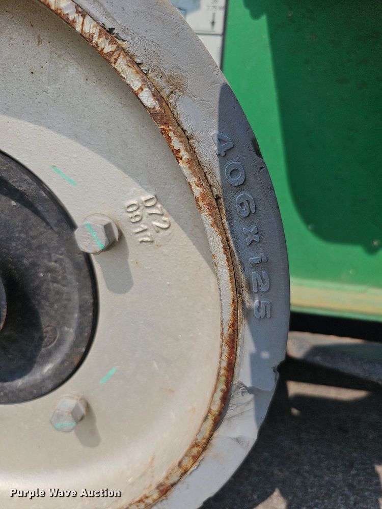 image for item LE9423 2018 JLG 2632ES  scissor lift