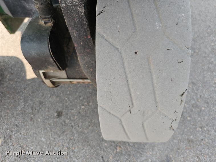 image for item LE9423 2018 JLG 2632ES  scissor lift