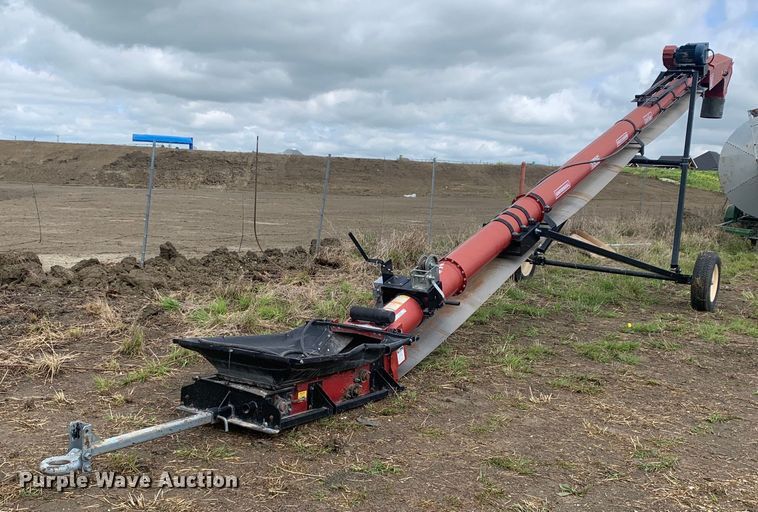 image for item LH9586 2014 Universal Industries UT1535SFLETD-10  conveyor