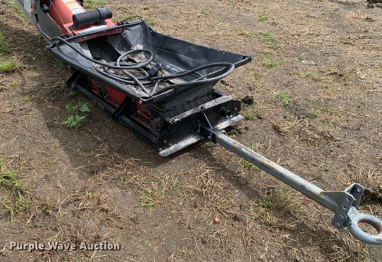 image for item LH9586 2014 Universal Industries UT1535SFLETD-10  conveyor