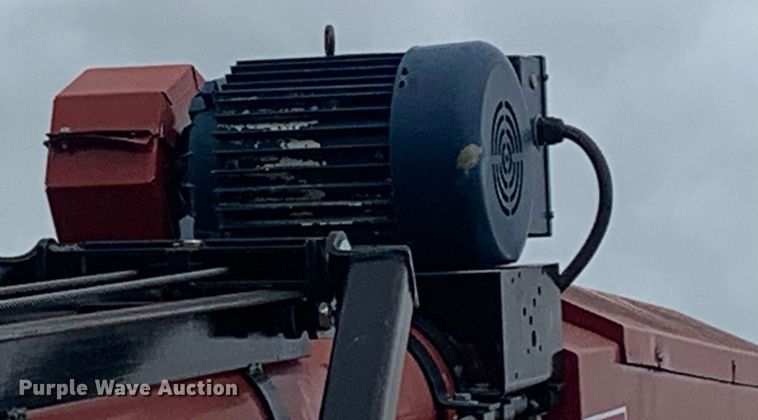 image for item LH9586 2014 Universal Industries UT1535SFLETD-10  conveyor