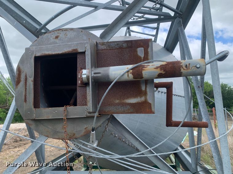 image for item LH9588 Shop built  grain bin trailer