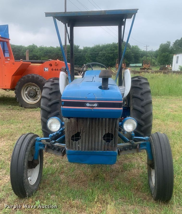 image for item LH9609 Ford 2810  tractor