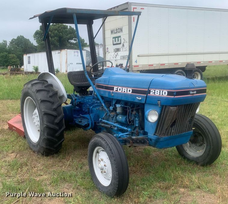 image for item LH9609 Ford 2810  tractor