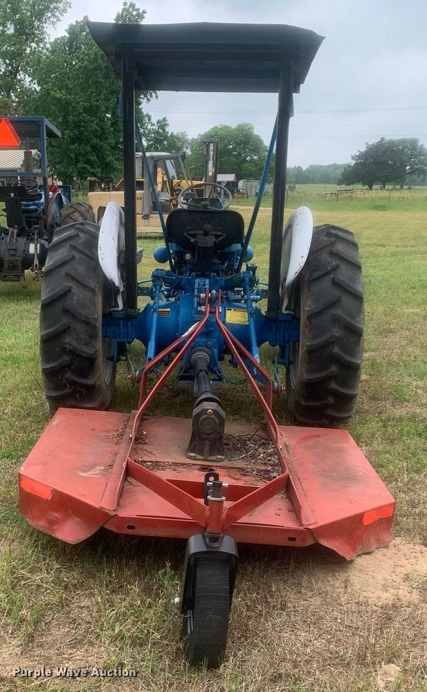 image for item LH9609 Ford 2810  tractor