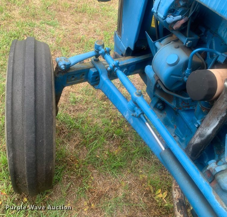 image for item LH9609 Ford 2810  tractor