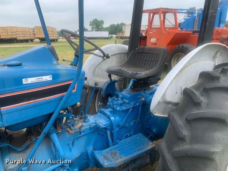 image for item LH9609 Ford 2810  tractor