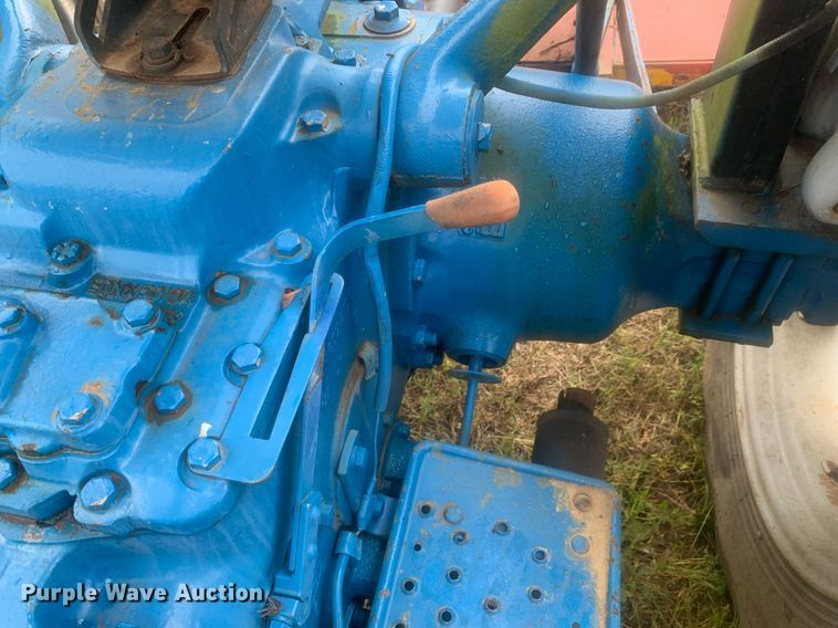 image for item LH9609 Ford 2810  tractor