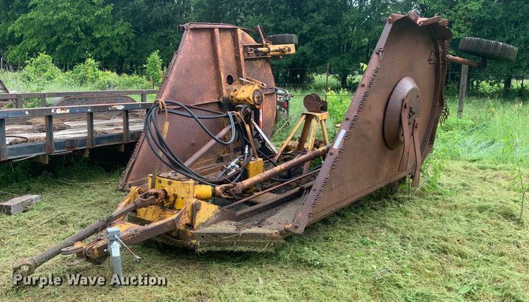 image for item LH9613 Batwing rotary mower