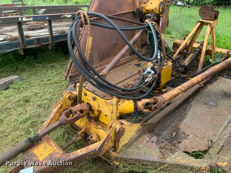 image for item LH9613 Batwing rotary mower