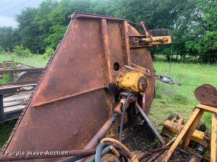 image for item LH9613 Batwing rotary mower