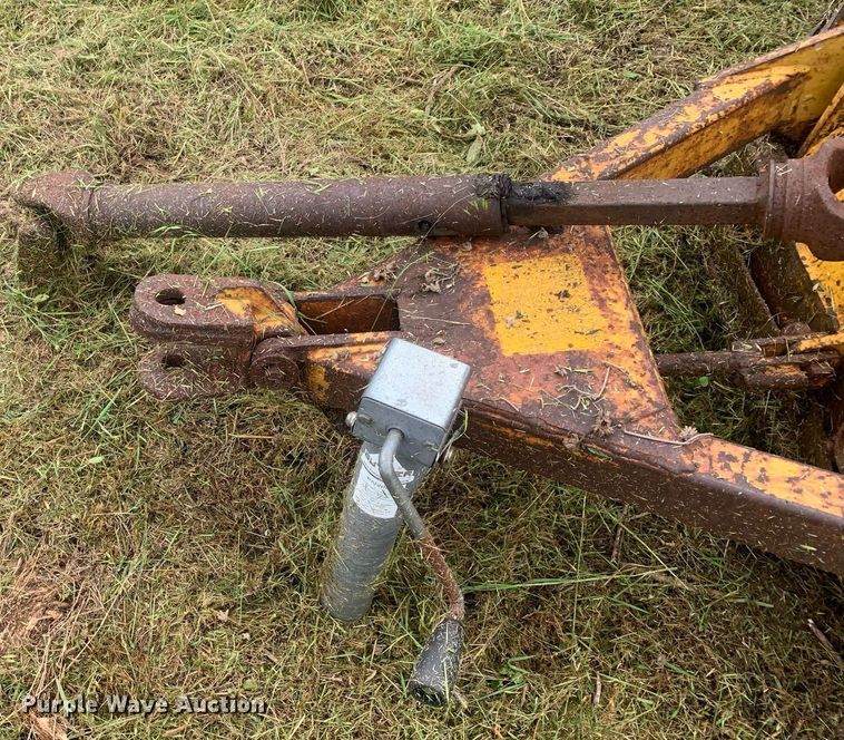 image for item LH9613 Batwing rotary mower