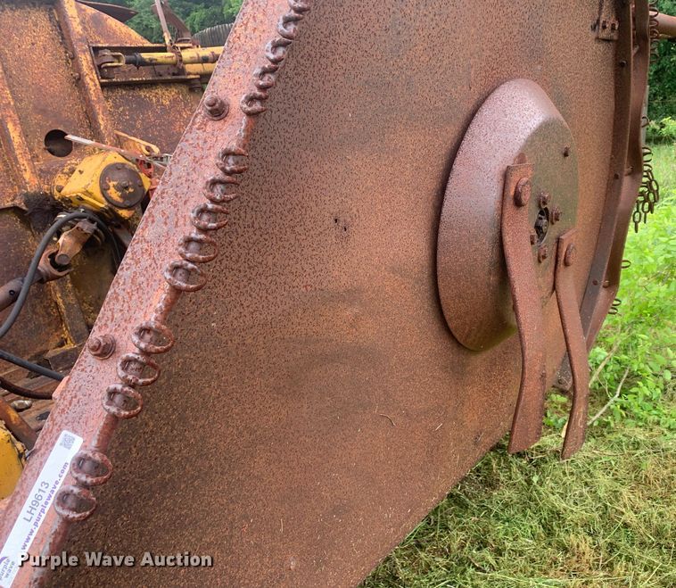 image for item LH9613 Batwing rotary mower