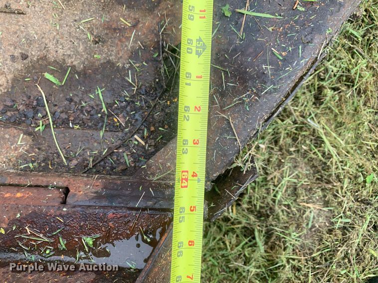 image for item LH9613 Batwing rotary mower