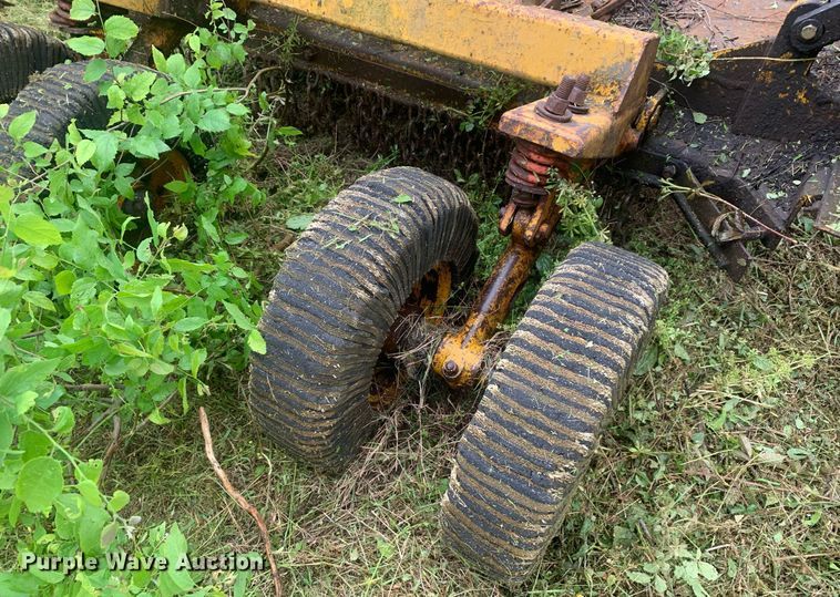 image for item LH9613 Batwing rotary mower